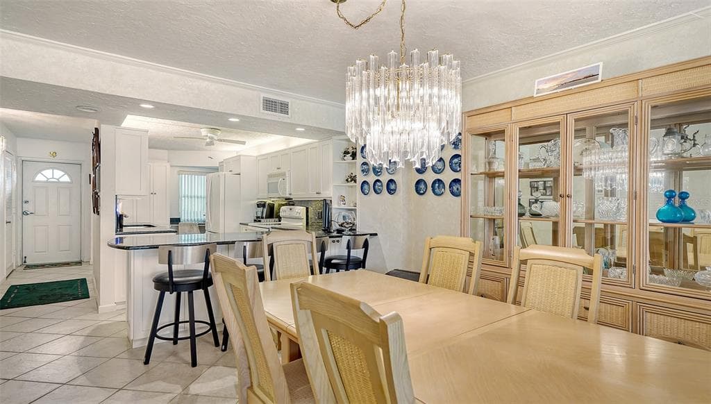 19 WHISPERING SANDS DRIVE 201 photo 11