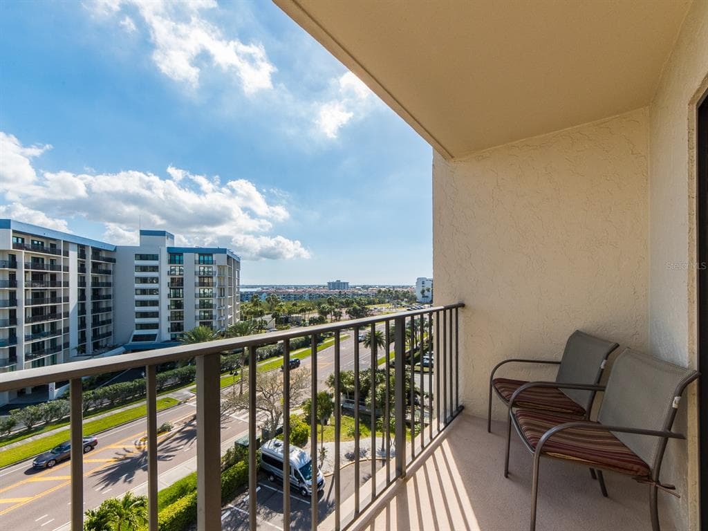 1480 GULF BOULEVARD 610 photo 12