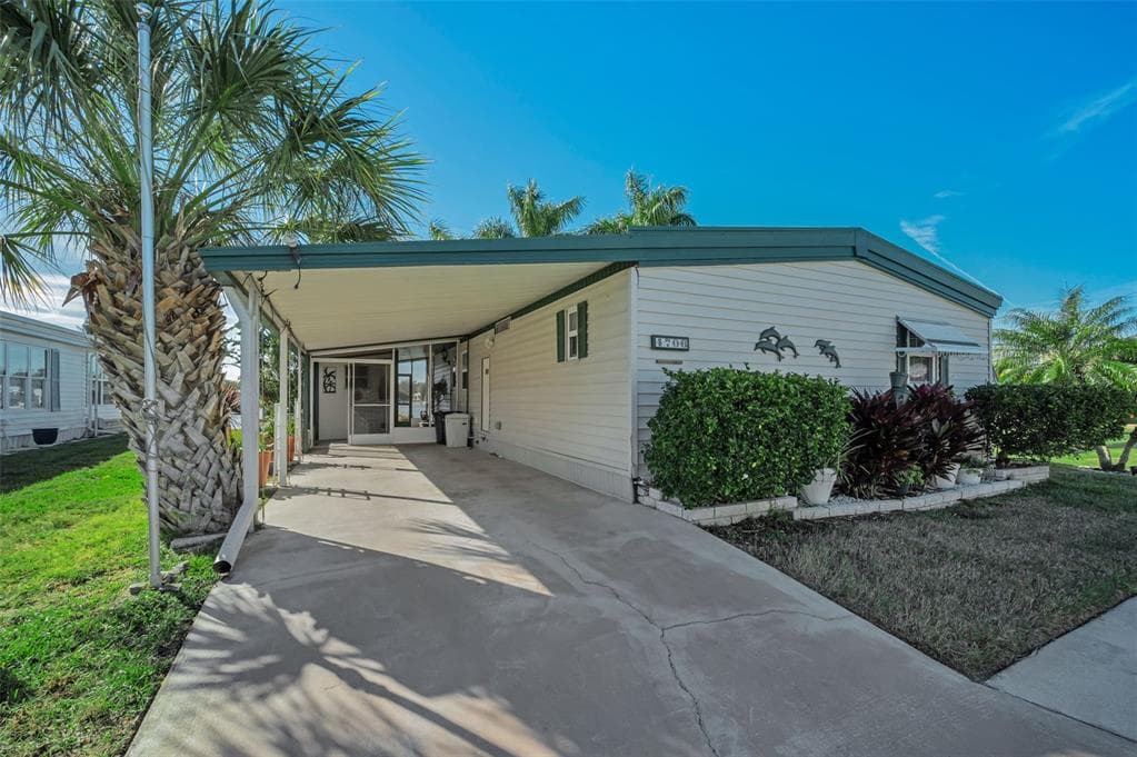 4706 BURNEY DRIVE photo 9