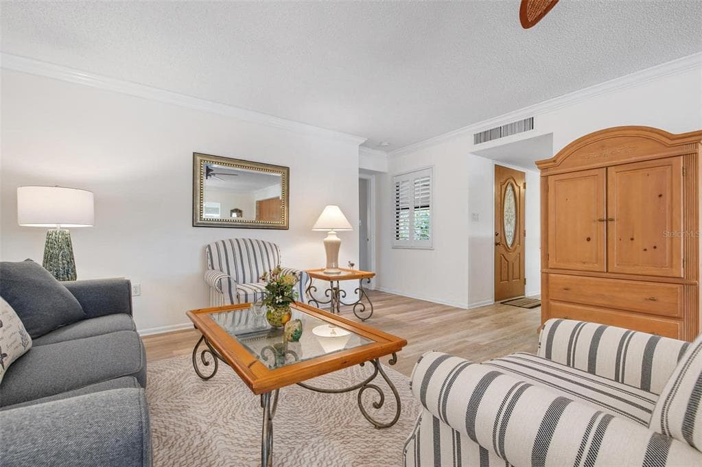 9527 AZURE COVE photo 9