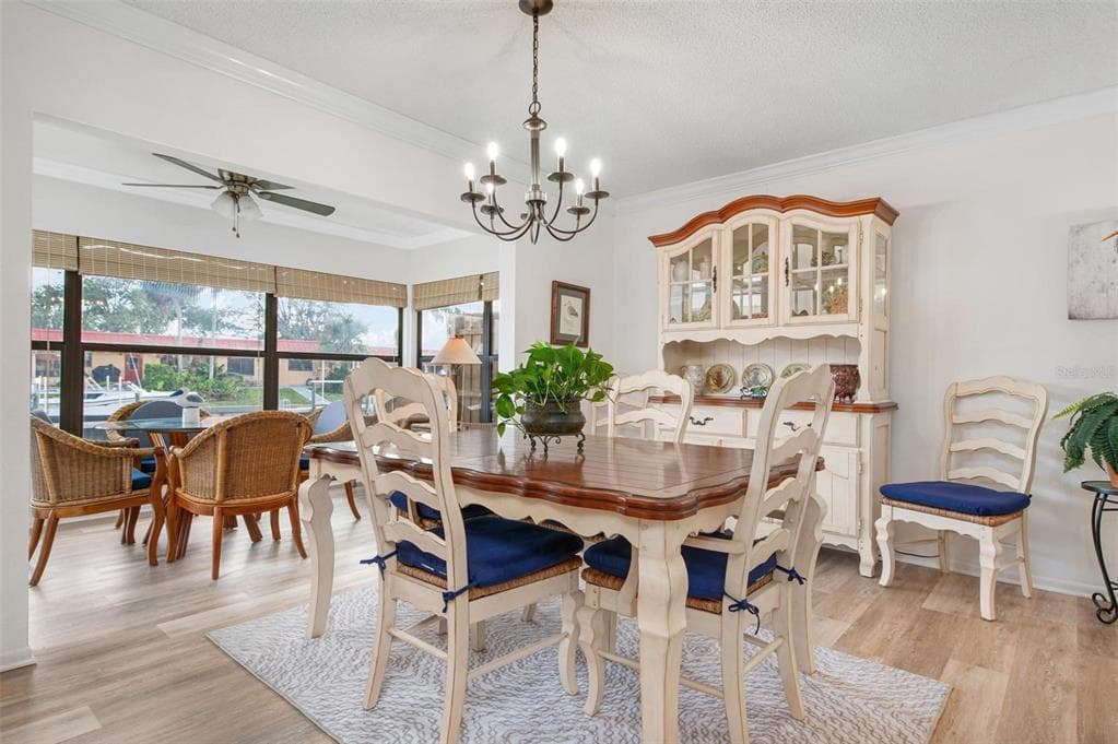 9527 AZURE COVE photo 11