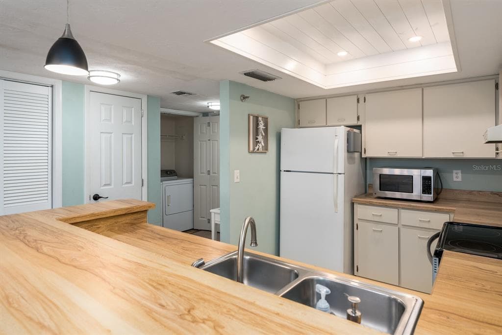 1513 OCEAN SHORE BOULEVARD 8A photo 13