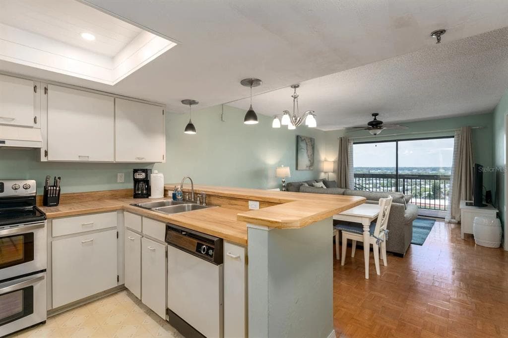 1513 OCEAN SHORE BOULEVARD 8A photo 9