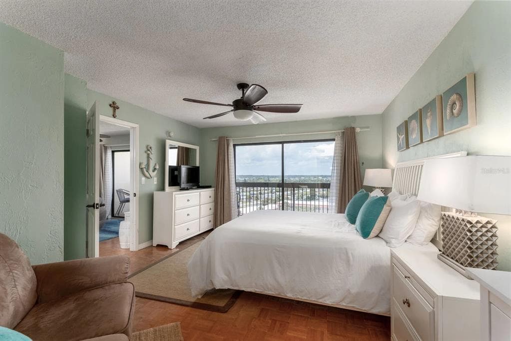 1513 OCEAN SHORE BOULEVARD 8A photo 4