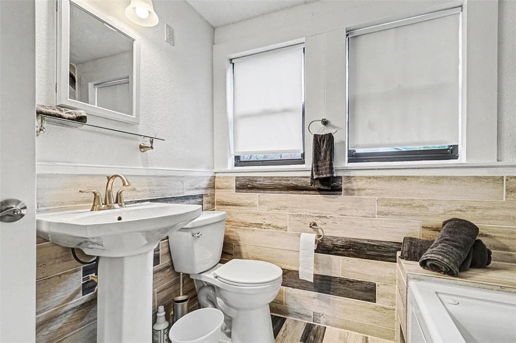 55316 CLAIRE STREET photo 16