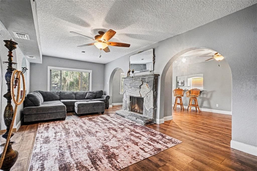 55316 CLAIRE STREET photo 10