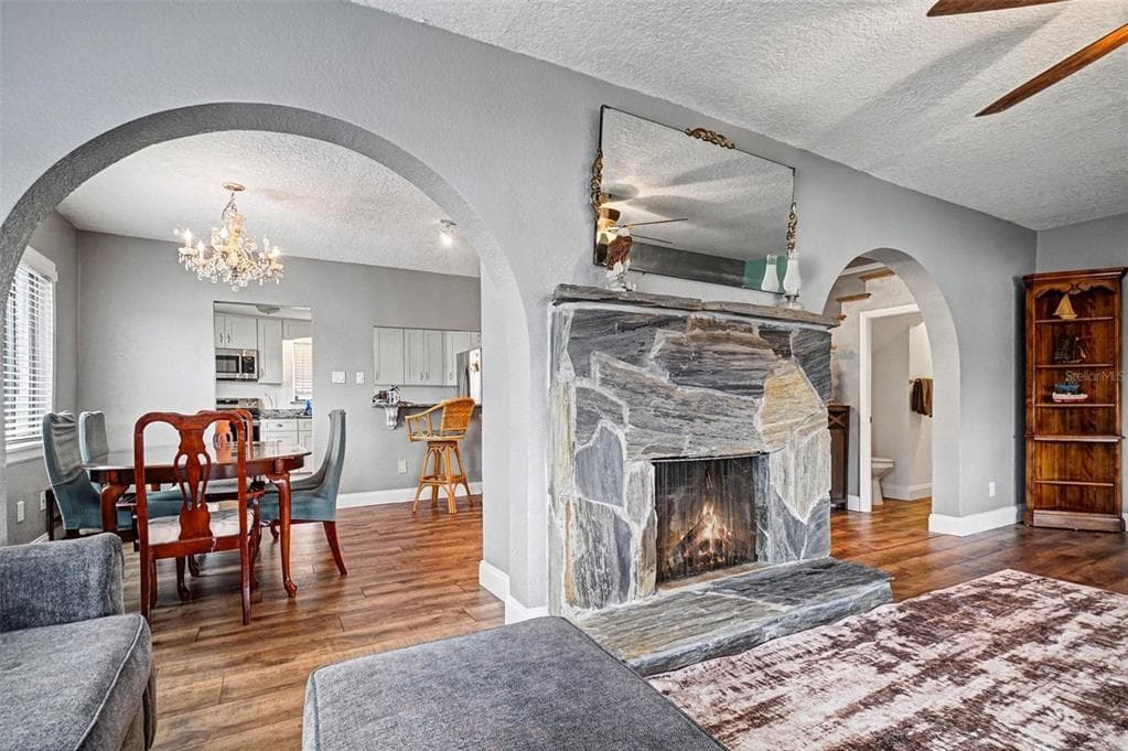55316 CLAIRE STREET photo 11