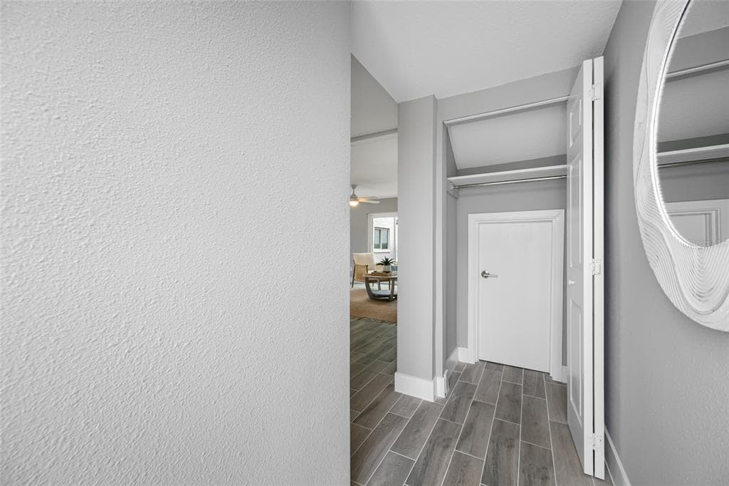 1401 GULF BOULEVARD 113 photo 2