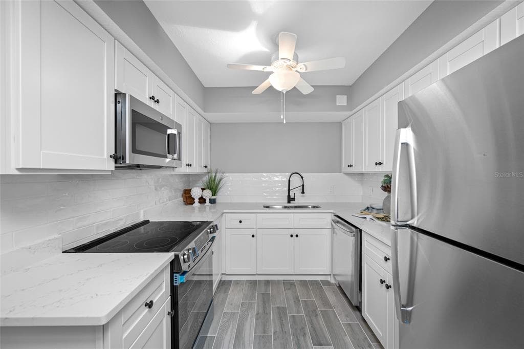 1401 GULF BOULEVARD 113 photo 9