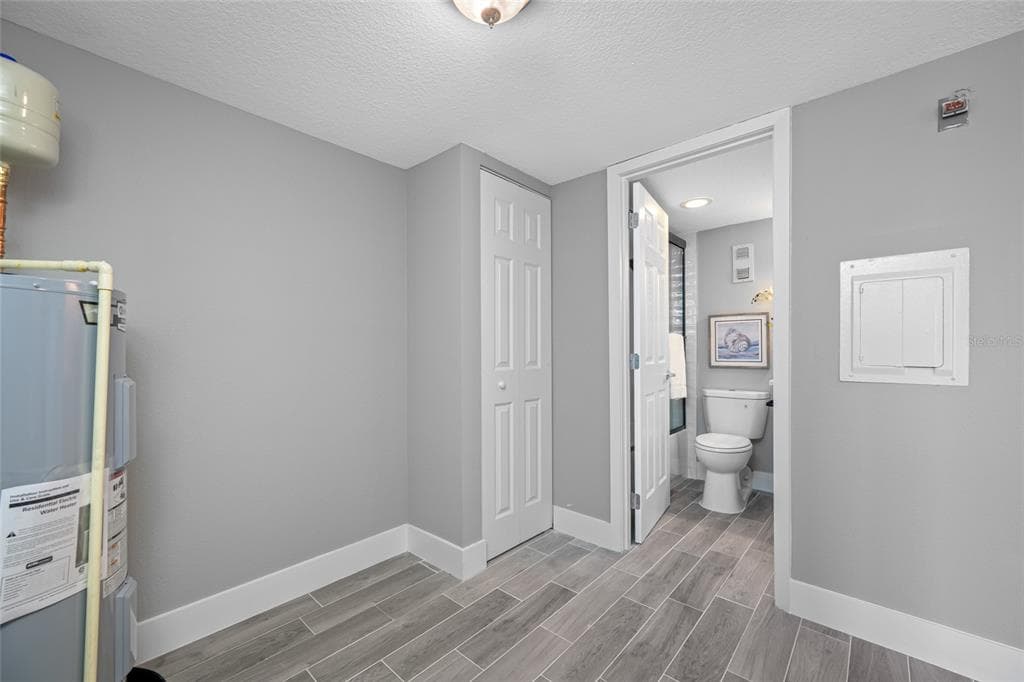 1401 GULF BOULEVARD 113 photo 25