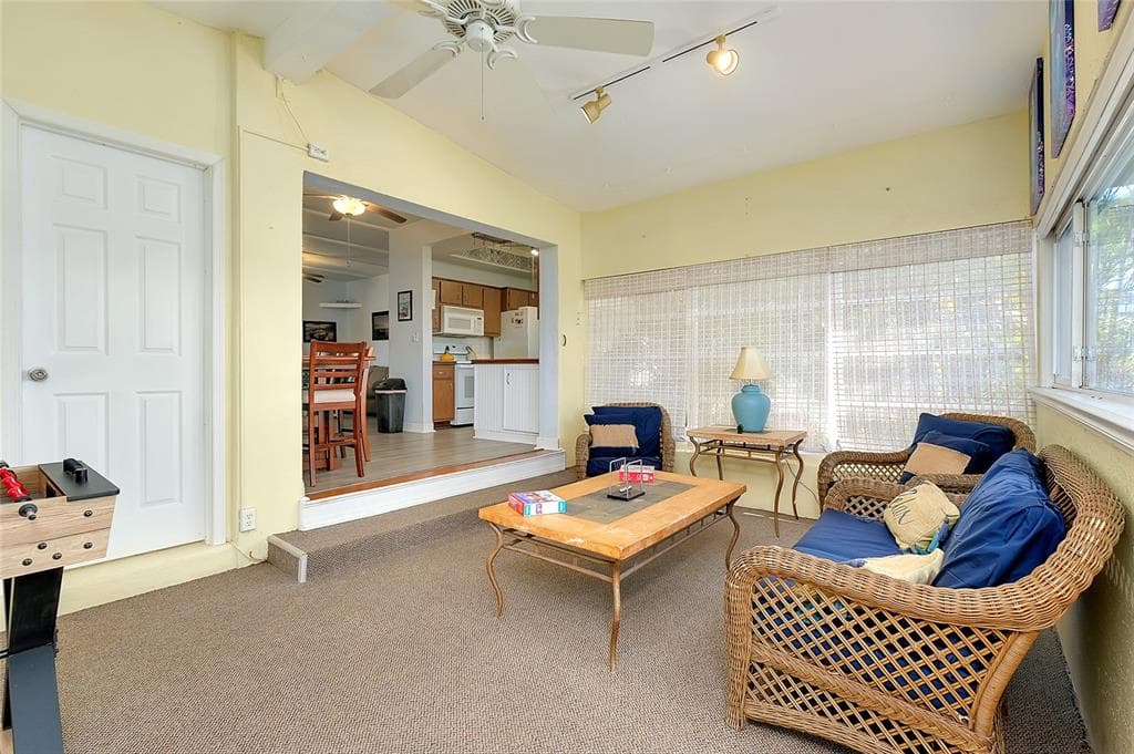 21064 HIGGS DRIVE photo 18