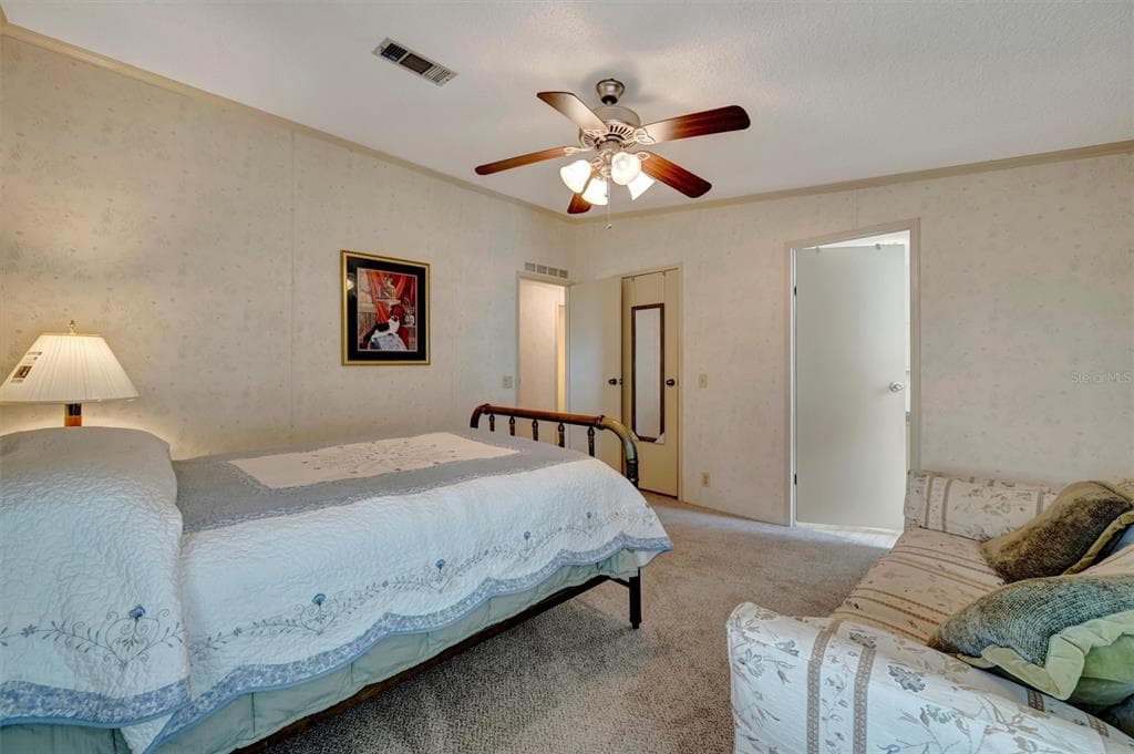 106 N SAINT GEORGE CIRCLE photo 18