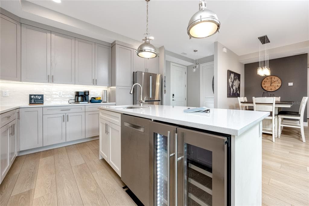 300 150TH AVENUE 502 photo 13