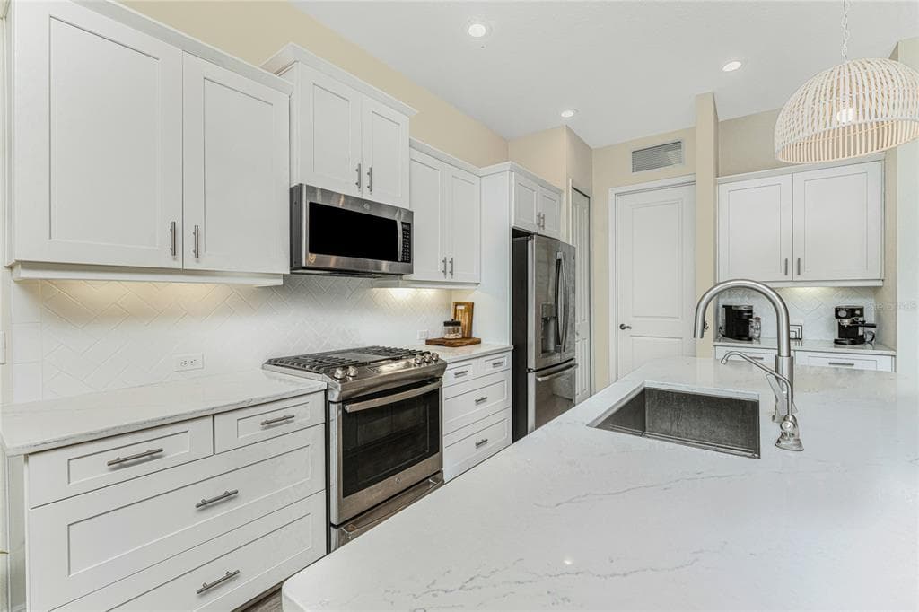 26853 WEISKOPF DRIVE photo 16