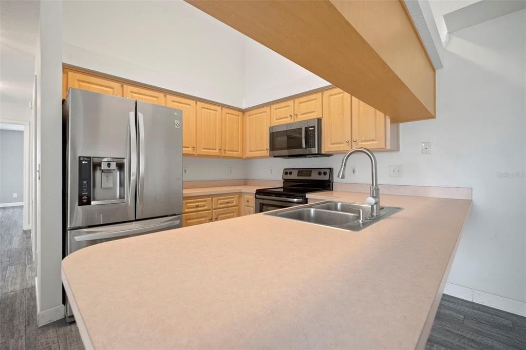 1013 APOLLO BEACH BOULEVARD 203 photo 17