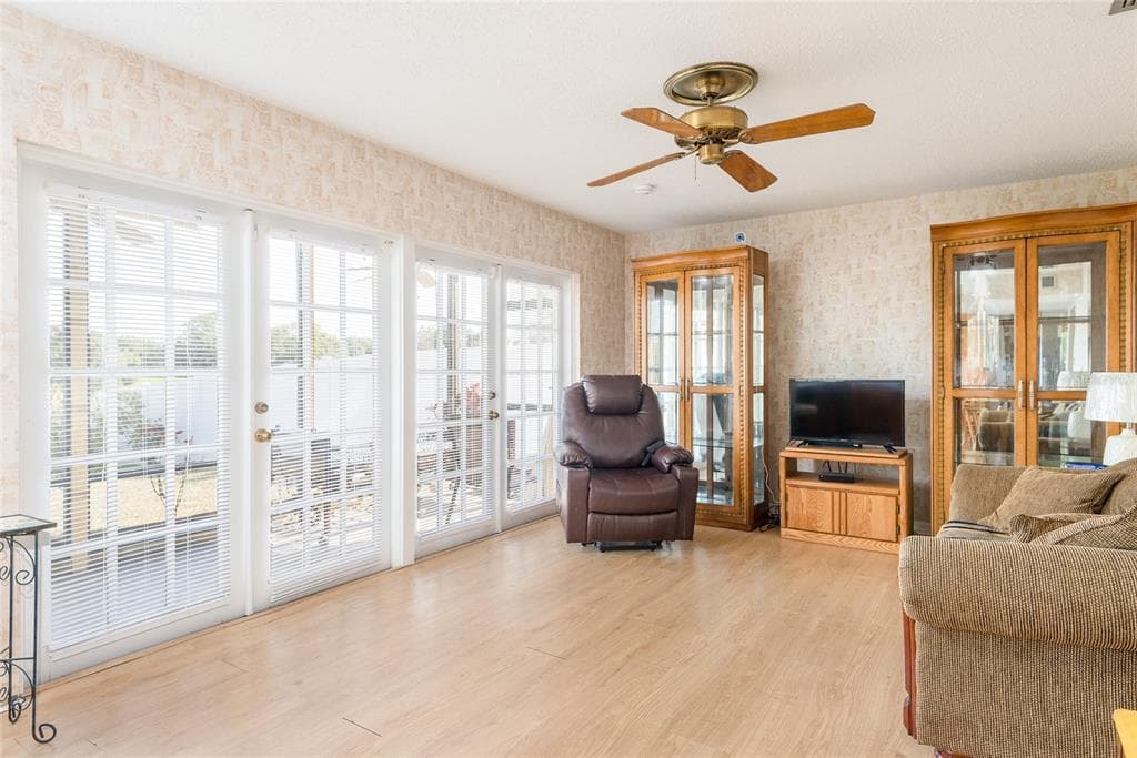 6809 TWELVE OAKS BOULEVARD photo 17