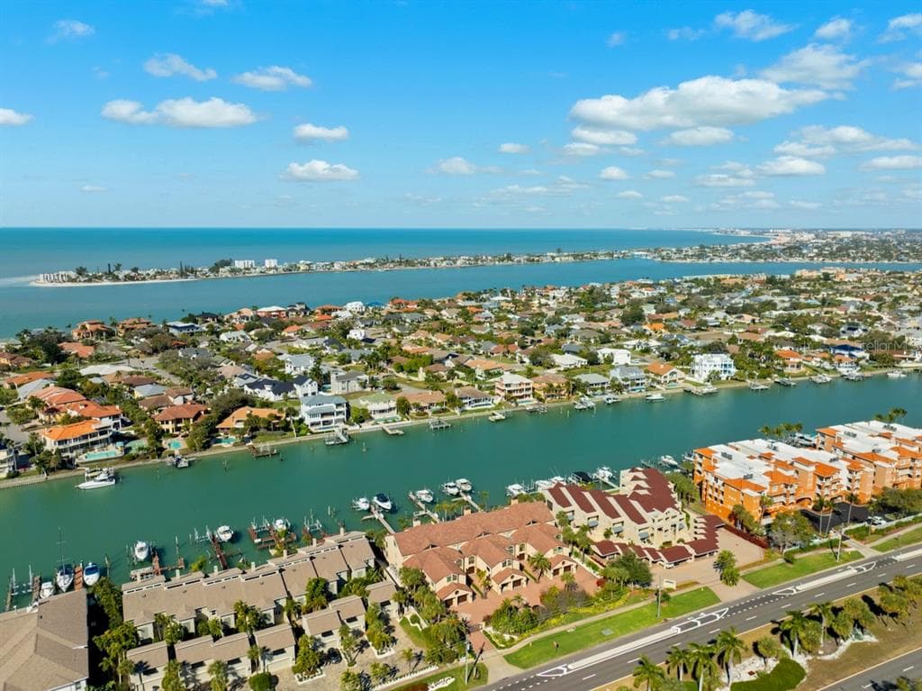 740 PINELLAS BAYWAY S photo 5