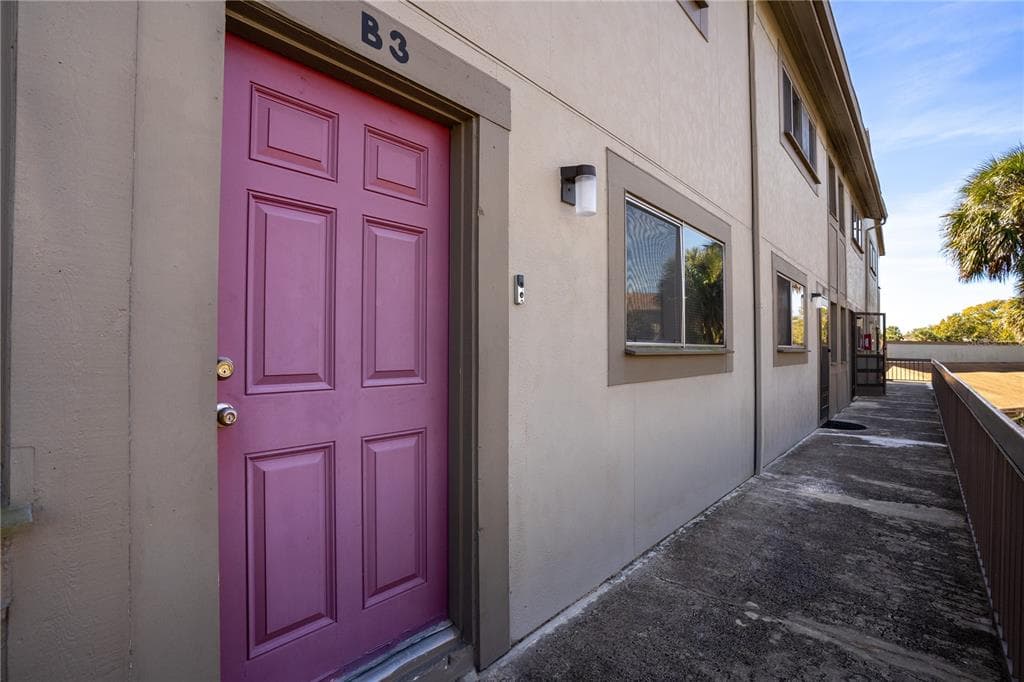 6315 NEWTOWN CIRCLE #15B3 2