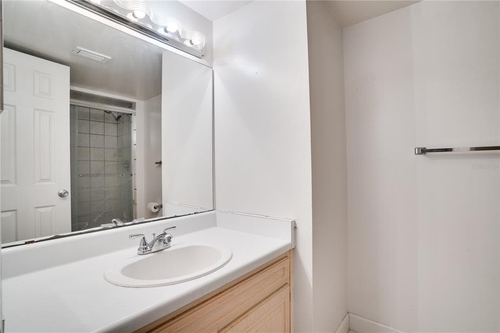 6315 NEWTOWN CIRCLE 15B3 photo 22