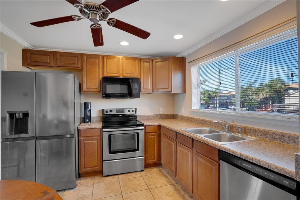 6315 NEWTOWN CIRCLE #15B3 4