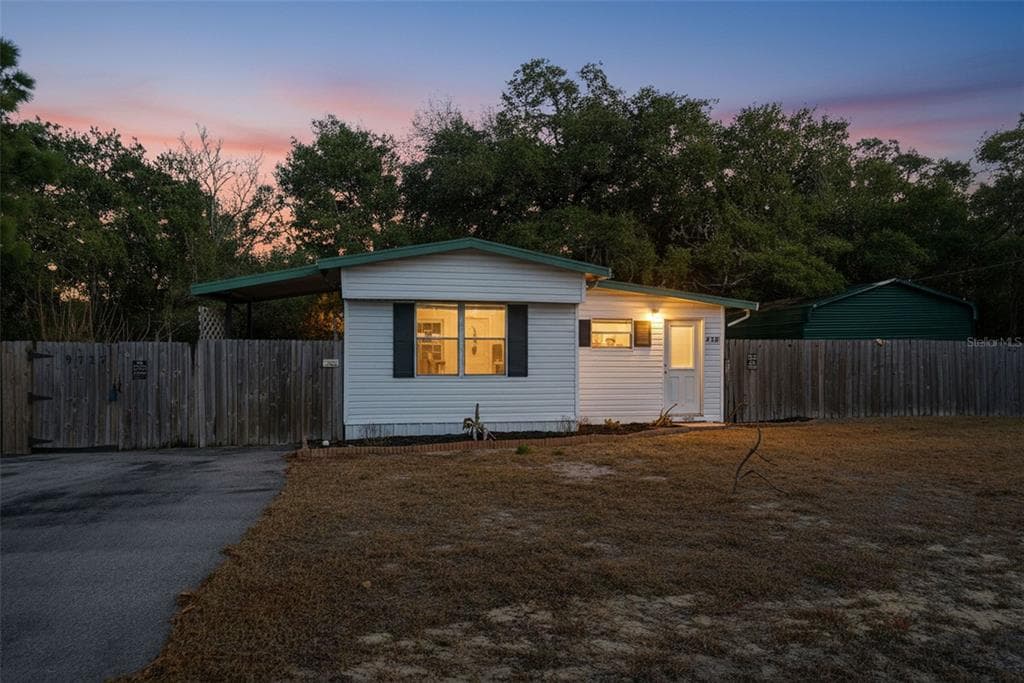 9727 LAKE DRIVE photo 22