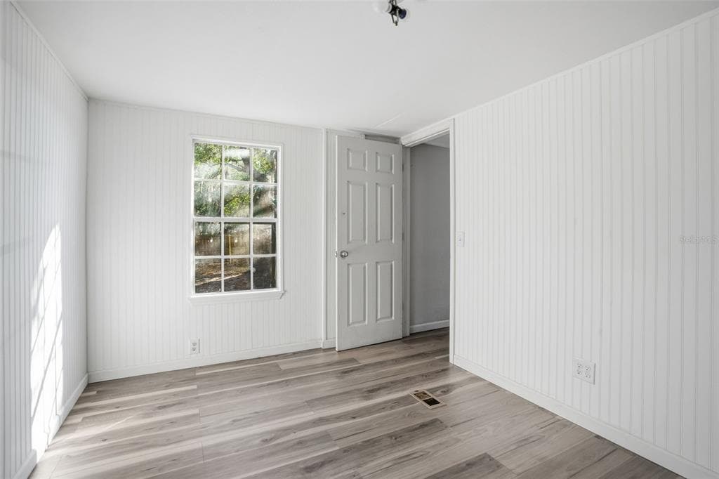 9727 LAKE DRIVE photo 15