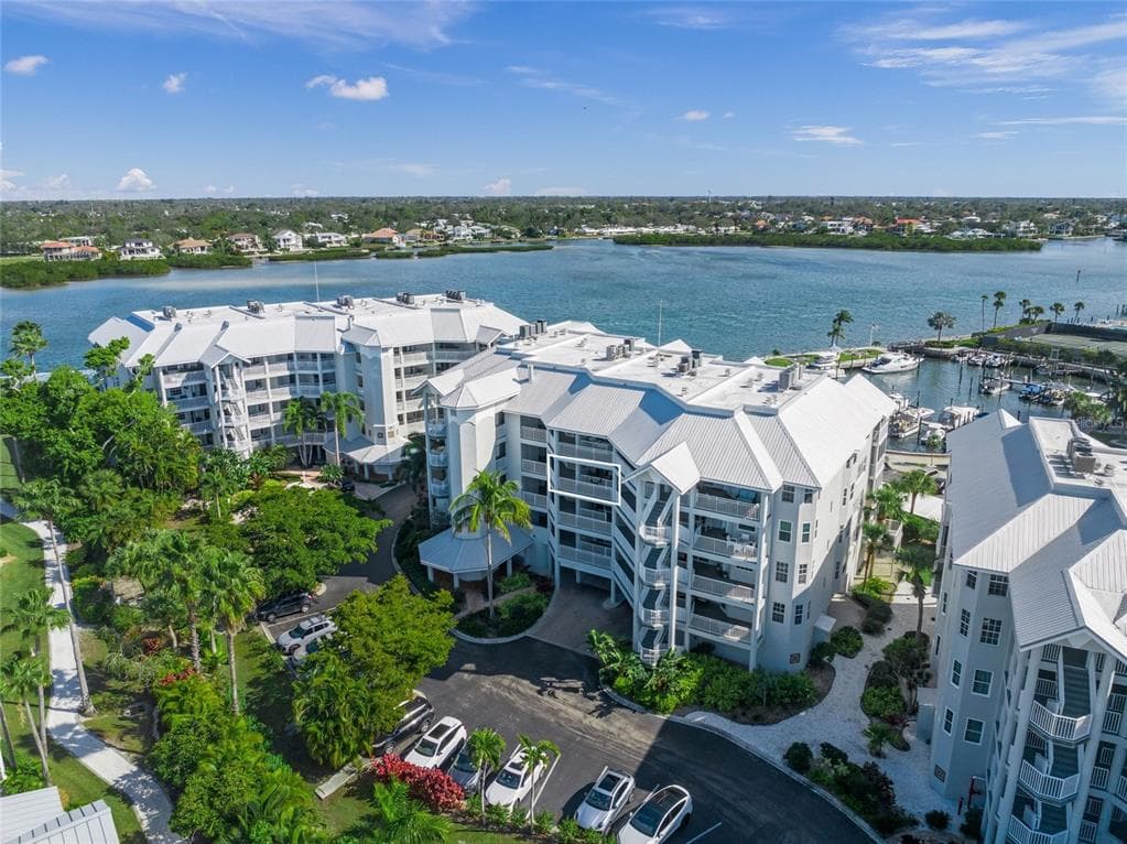 1260 DOLPHIN BAY WAY 403 photo 2
