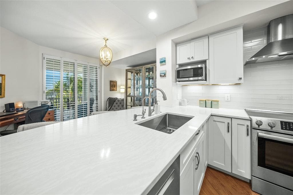1260 DOLPHIN BAY WAY 403 photo 13