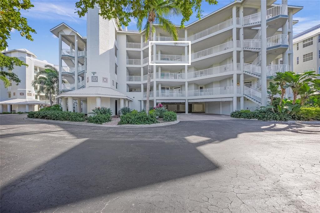 1260 DOLPHIN BAY WAY 403 photo 4