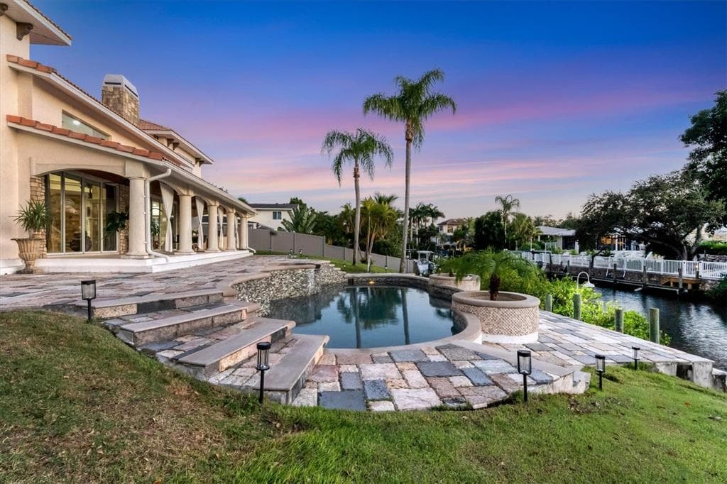 7300 COVE TERRACE photo 9