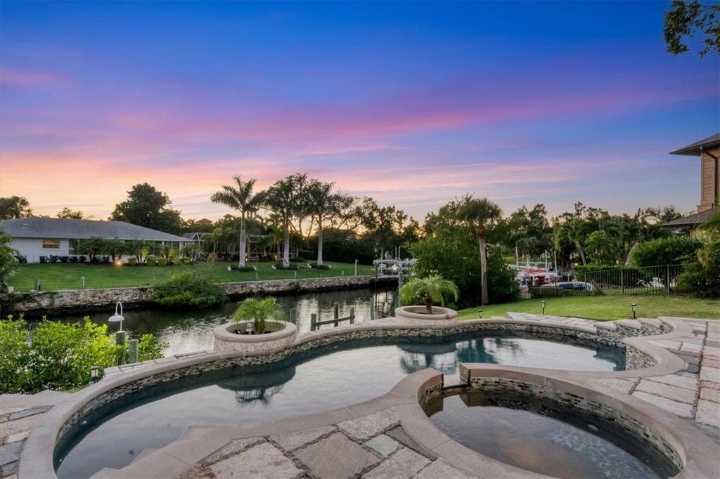 7300 COVE TERRACE photo 8
