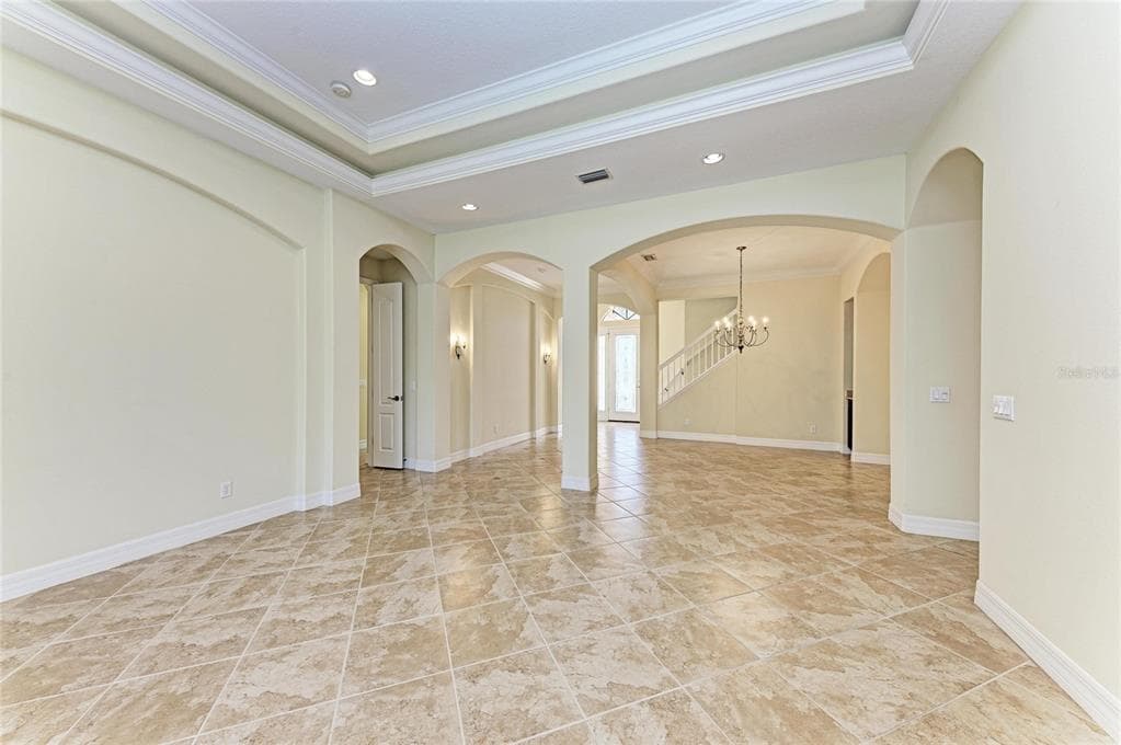650 CRANE PRAIRIE WAY photo 12