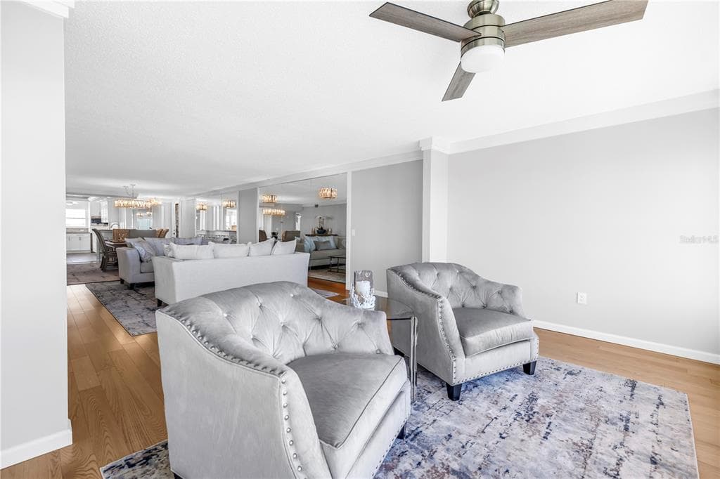 6020 SHORE BOULEVARD S 712 photo 23