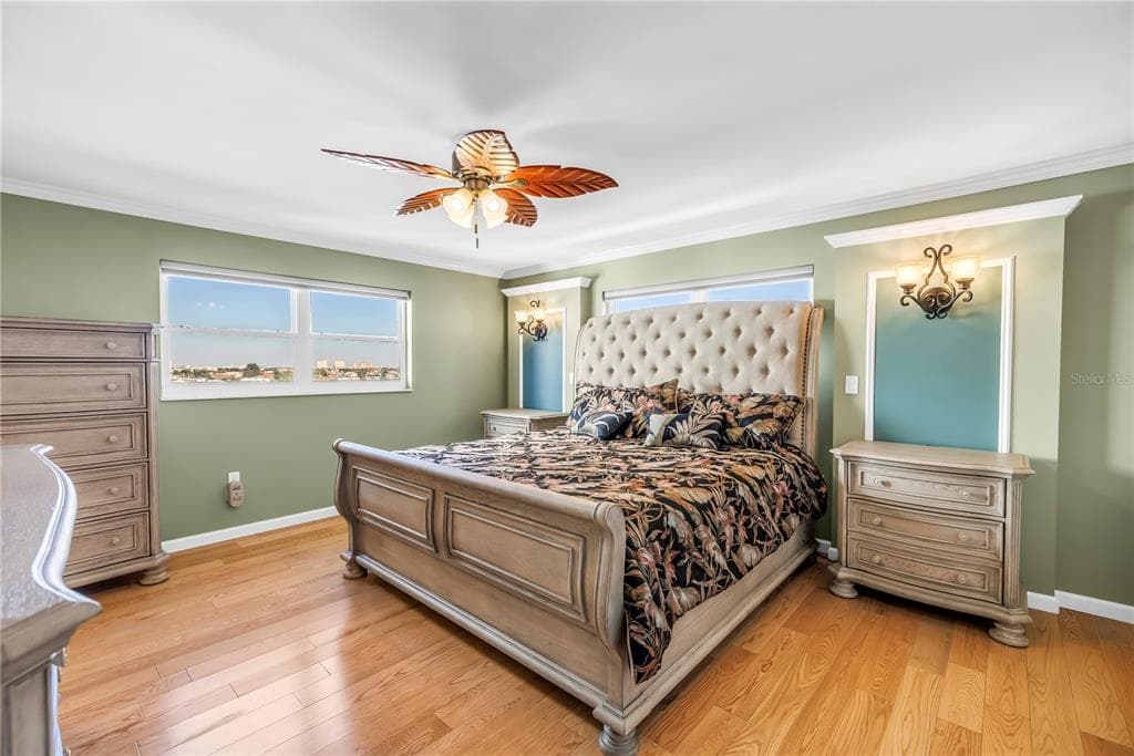 6020 SHORE BOULEVARD S 712 photo 24