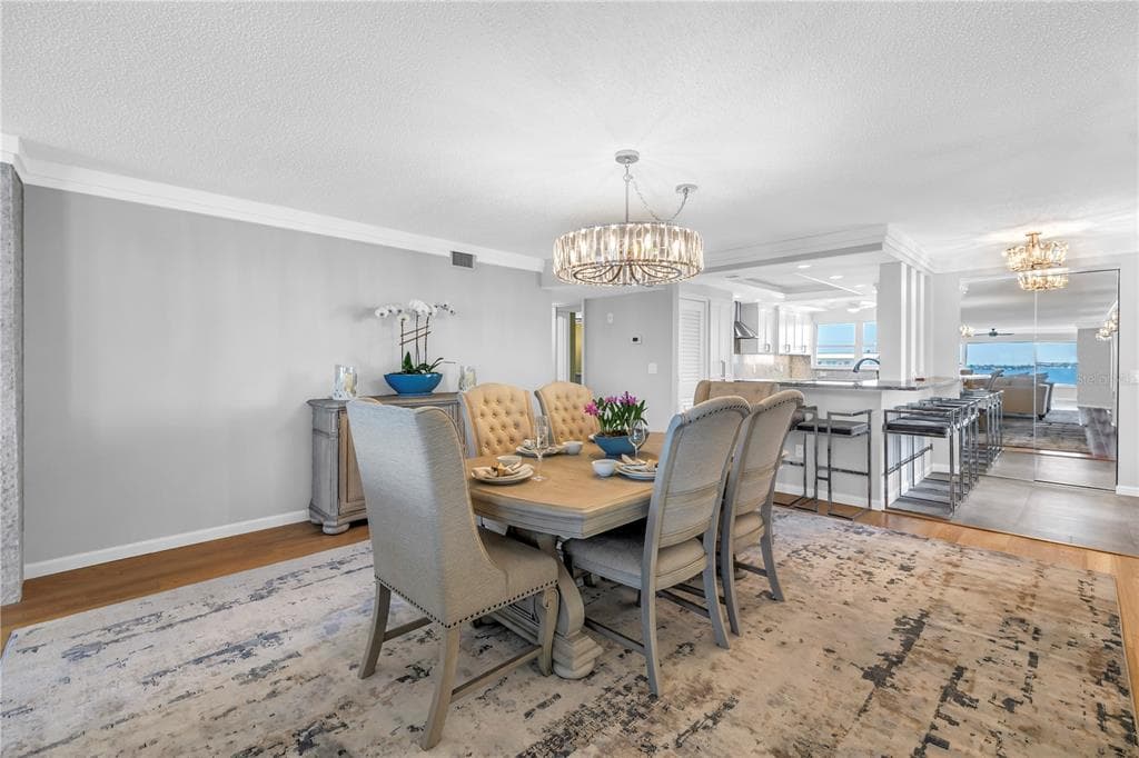 6020 SHORE BOULEVARD S 712 photo 14