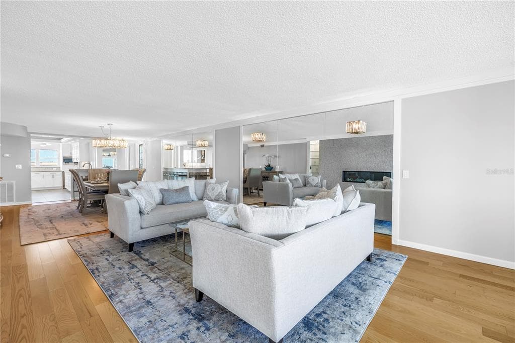 6020 SHORE BOULEVARD S 712 photo 19