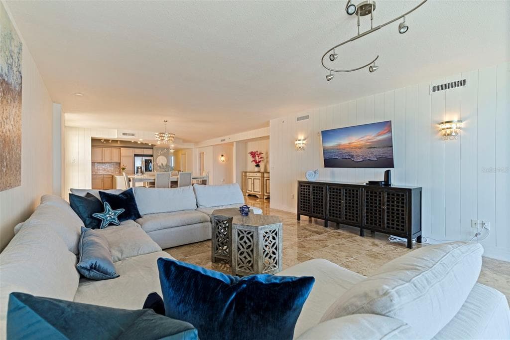 1350 GULF BOULEVARD 704 photo 13