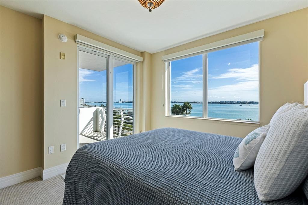 1350 GULF BOULEVARD 704 photo 22