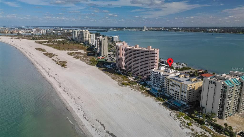 1350 GULF BOULEVARD 704 photo 3