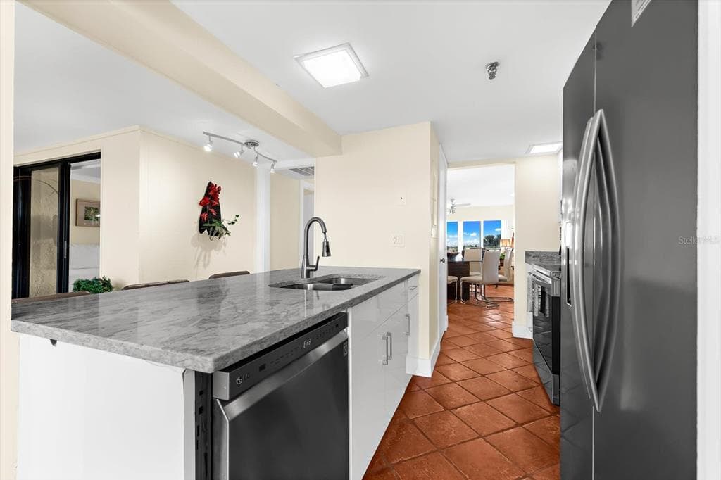 5000 GASPARILLA ROAD 13A photo 9