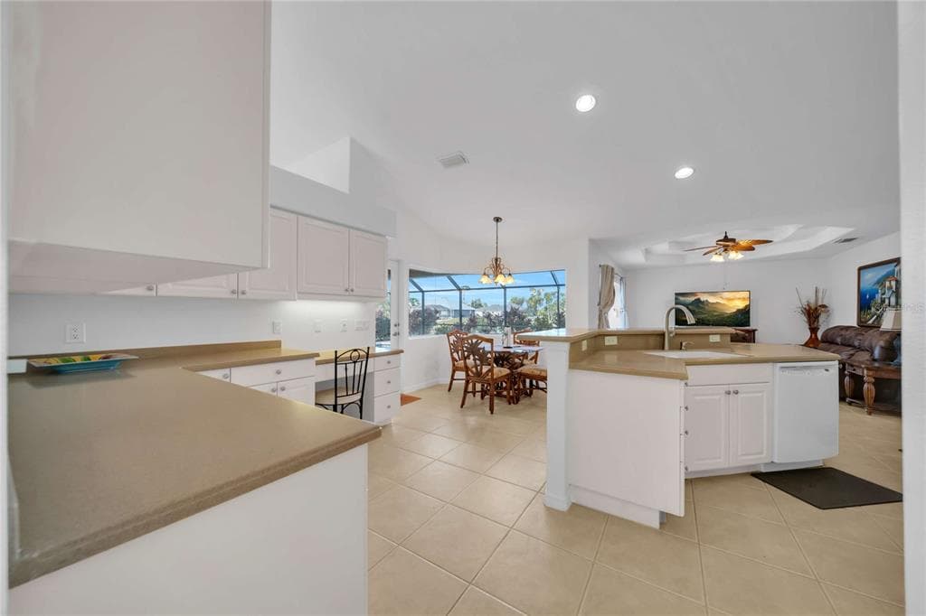 240 WHITE MARSH LANE photo 11