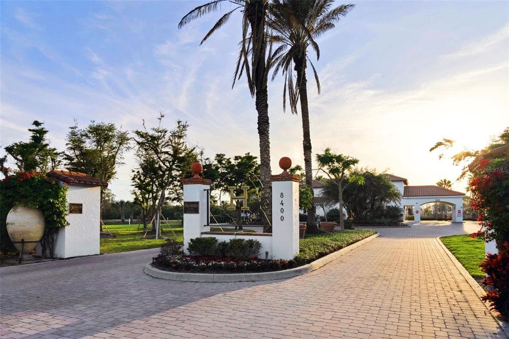 11120 HACIENDA DEL MAR BOULEVARD #F-205 3