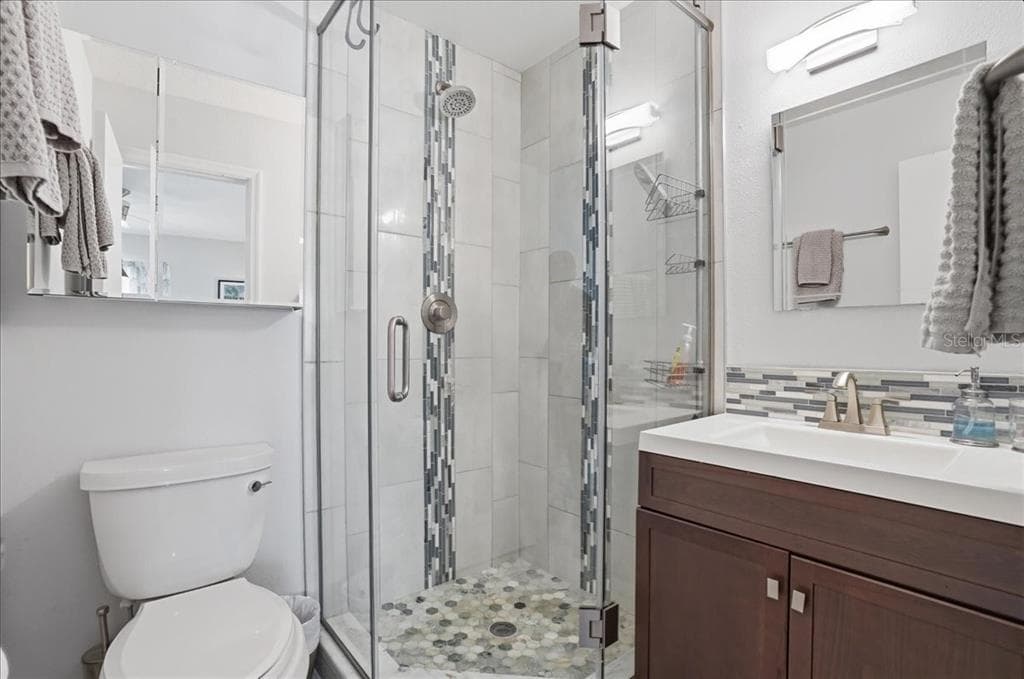205 POMPANO DRIVE SE B photo 16