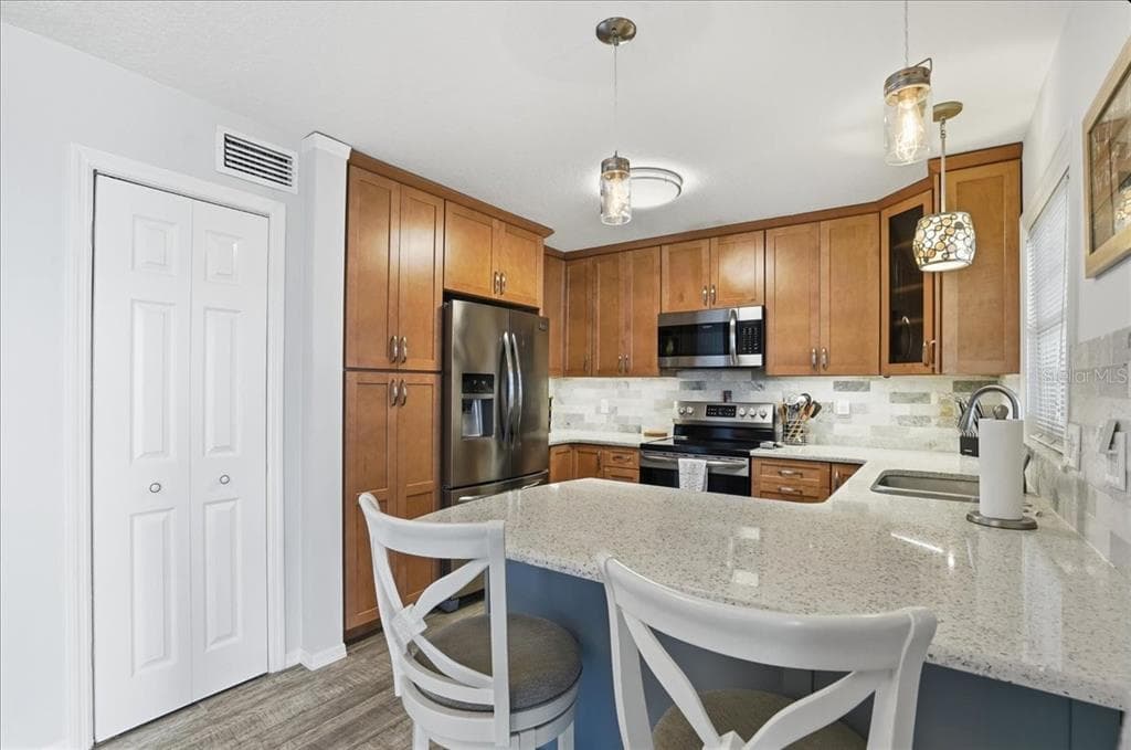 205 POMPANO DRIVE SE B photo 12