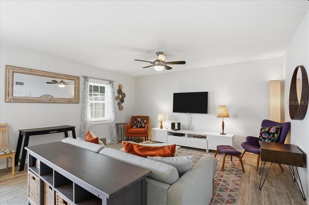 205 POMPANO DRIVE SE B photo 9