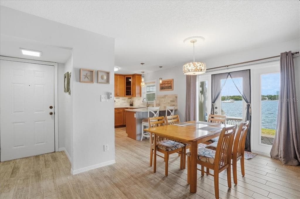 205 POMPANO DRIVE SE #B 4