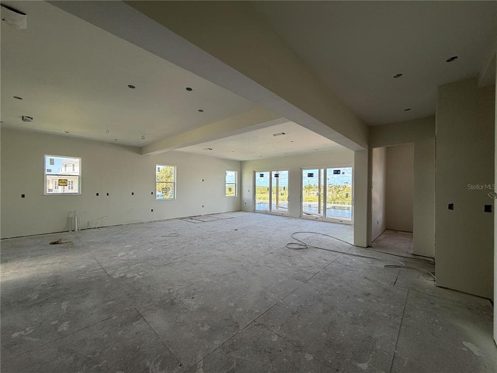 5815 ELISABETHAN LANE photo 22