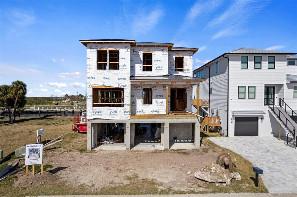 5815 ELISABETHAN LANE photo 3