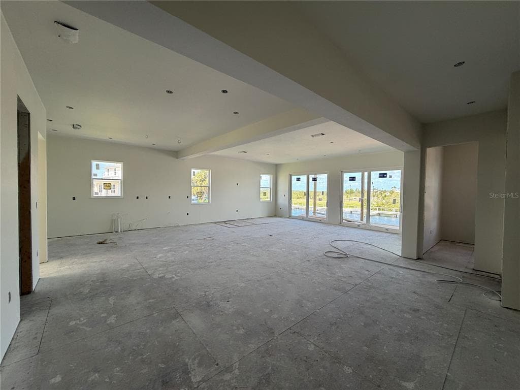 5815 ELISABETHAN LANE photo 21