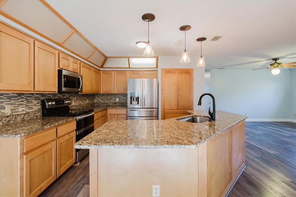 28330 PETERSON CAMP ROAD photo 16